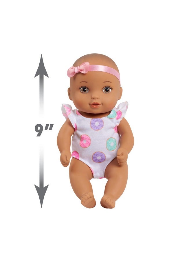 ووتير بيبيز دمية WaterBabies Sweet Cuddlers، دوناتس، ادعم شراكة مع مؤسسة خيرية: الماء، دمية طفل مملوءة بالماء، ألعاب أطفال من سن 3 سنوات فما فوق من Just Play  - Image 4