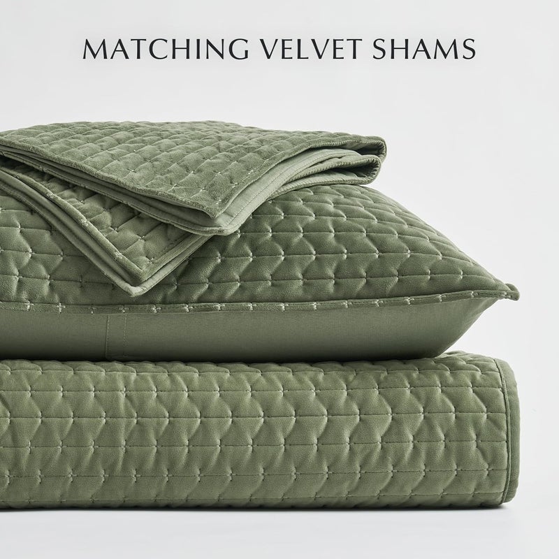 EVERGRACE Luxury Velvet Quilt Set King Size 3 Piece, Soft Cross-Stitch Velvet Comforter Set with Pillow Shams, Lightweight Coverlet Bedspread Bedding Set for All Seasons, Loden Green - Image 5