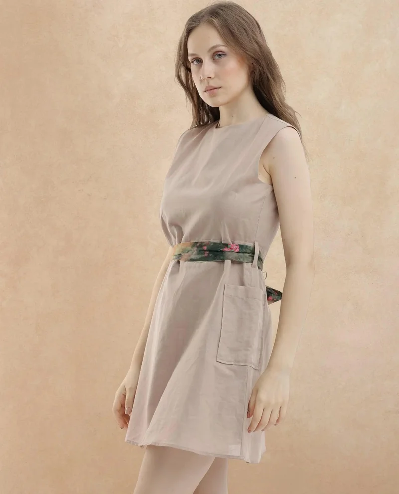 Rareism Women's Patch Pocket Short Round Neck Dress