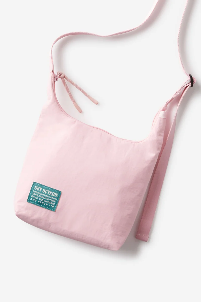 Body TRAIL CROSSBODY BAG