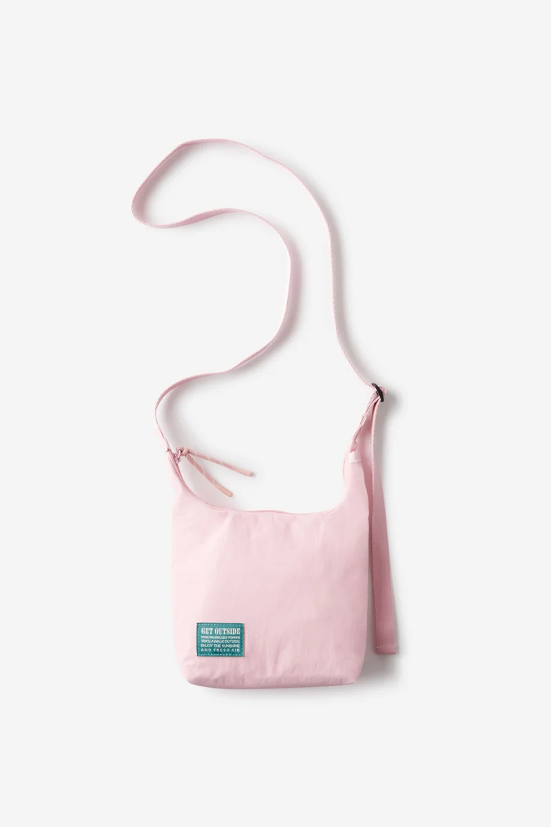 Body TRAIL CROSSBODY BAG