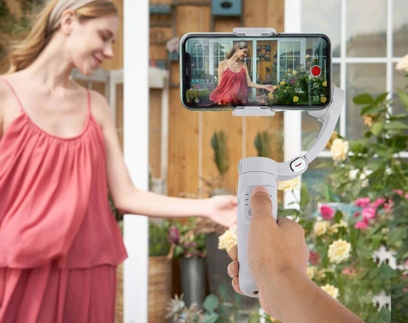 PAST WORLD 3-Axis Gimbal M1 Professional 3-Axis Stabilizer for HD Video, Perfect Stabilization, Compatible with All Smartphones – Auto-Balance and Bluetooth - Image 4