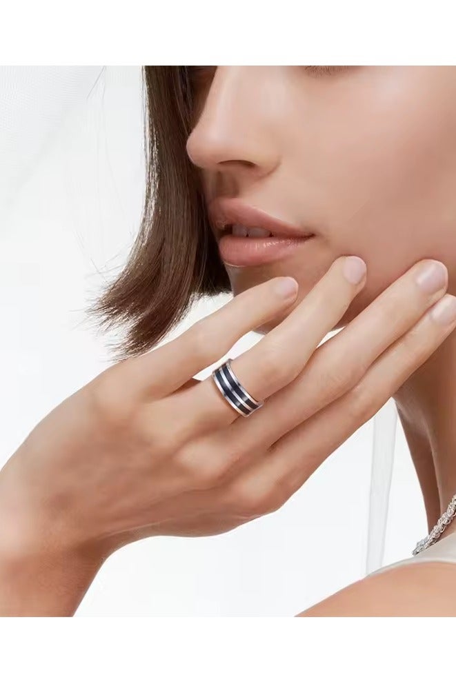 ROMAD Elegant, high-quality ring plated in gold and black for a luxurious look - Image 3