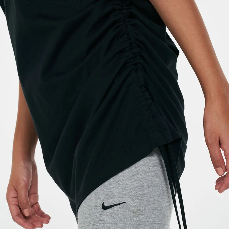 Nike Women's Sportswear Essential Dress
