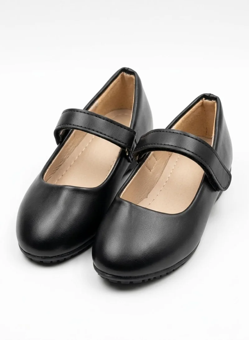 بيبي كلو Girls Black Mary Jane School Shoes