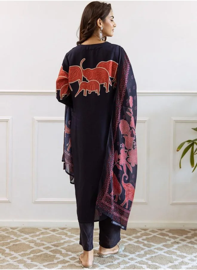 آي شين Mid Rise Women Navy Blue Muslin Kurta Set with Embroidered pattern Tunic and Palazzo features a Round neckline and Three-Fourth Sleeve secured with Elastic closure and styled in Straight Fit ideal for Festive moments — exude elegance in every glance.
