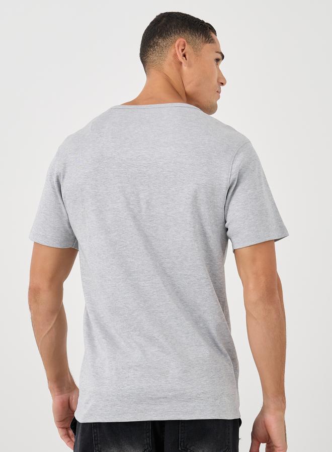 Styli Solid Pocket Detail Interlock Regular Fit T-Shirt - Image 4