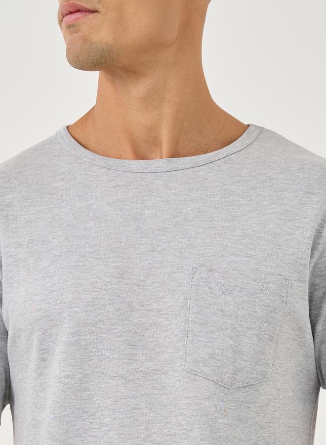 Styli Solid Pocket Detail Interlock Regular Fit T-Shirt - Image 3