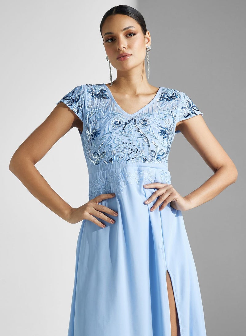 Namshi x Embroidered Chiffon Dress  - Image 3