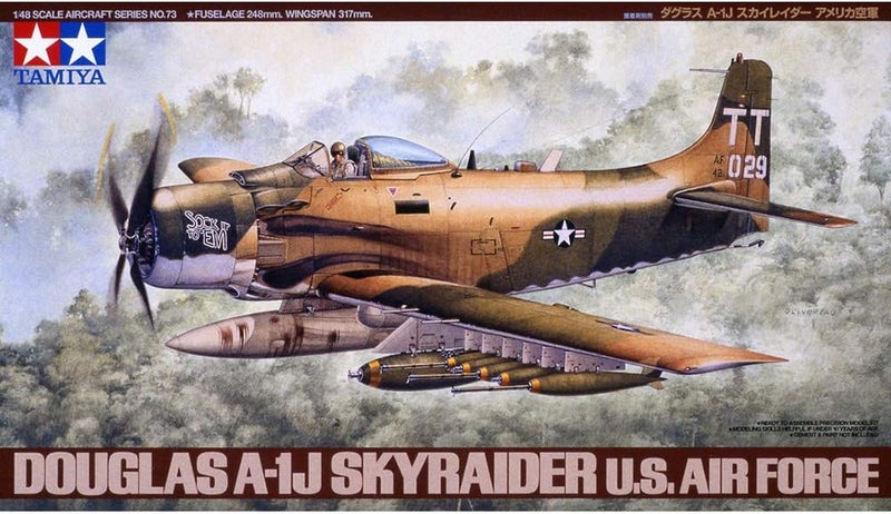 Tamiya 1:48 WWII Douglas A-1J Skyraider Model Kit - Image 3