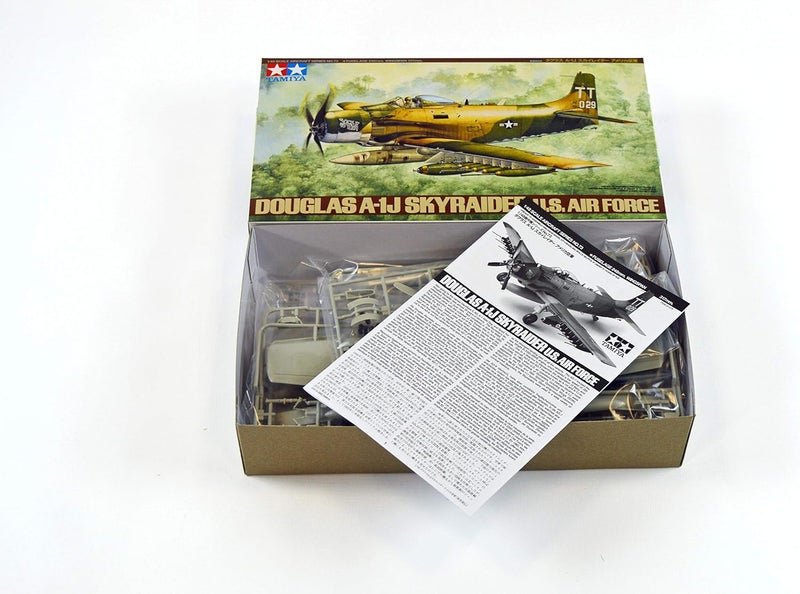 Tamiya 1:48 WWII Douglas A-1J Skyraider Model Kit - Image 2