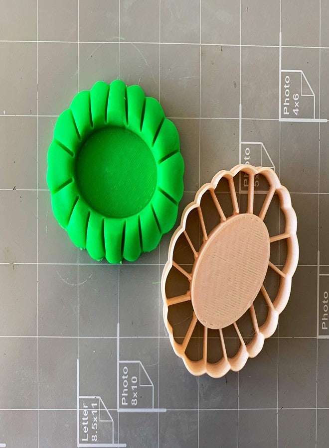 Arbi Design Thumbprint Oval Cookie Cutter (2.5") - Image 3