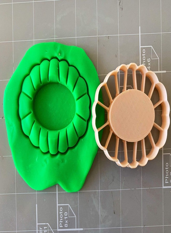 Arbi Design Thumbprint Oval Cookie Cutter (2.5") - Image 2