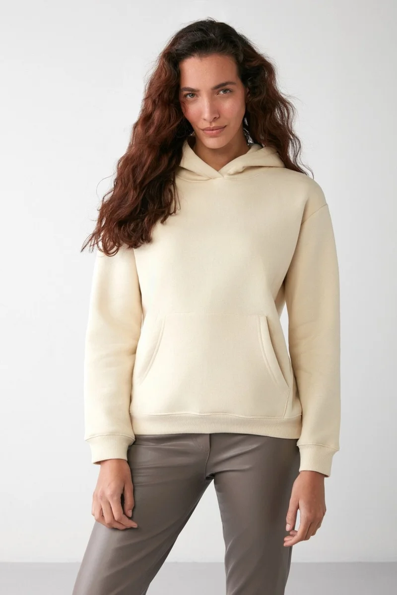 جريميلانج Adel Relaxed Fit Knitted Kangaroo Pocket Hooded Vanilla Sweatshirt