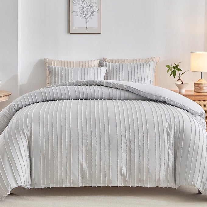 KING BOHO DUVET COVER SET LIGHT GREY STRIPED MICROFIBER 3PCS BEDDING ZIPPER CLOSURE TUFTED BOHEMIAN DESIGN ULTRA SOFT MACHINE WASHABLE