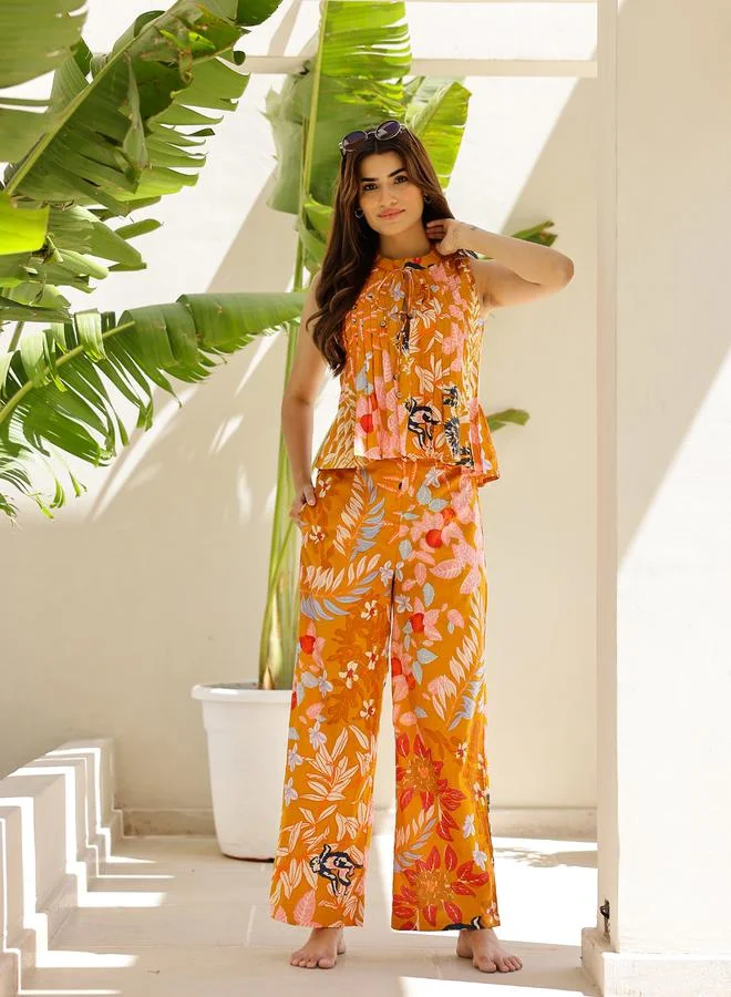 sanskrutihomes Sanskrutihomes Women Floral Printed Pintuck Top and Pants Co-Ords