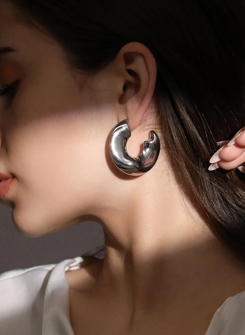 SOHI Chunky-Swirl Artificial Hoop Earring Jewellery