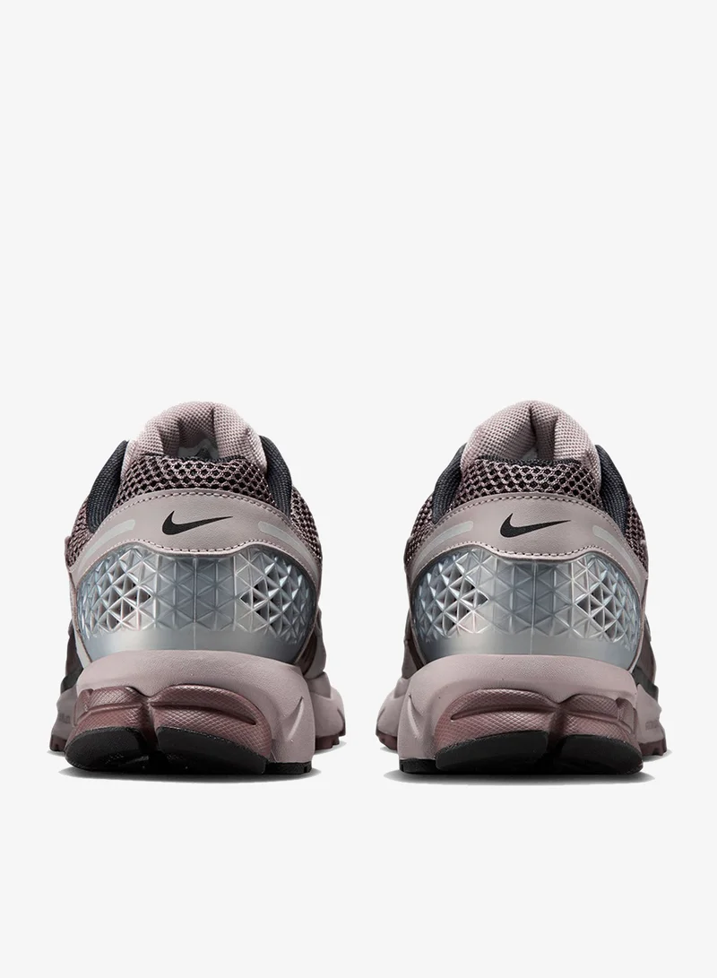 Nike Zoom Vomero 5
