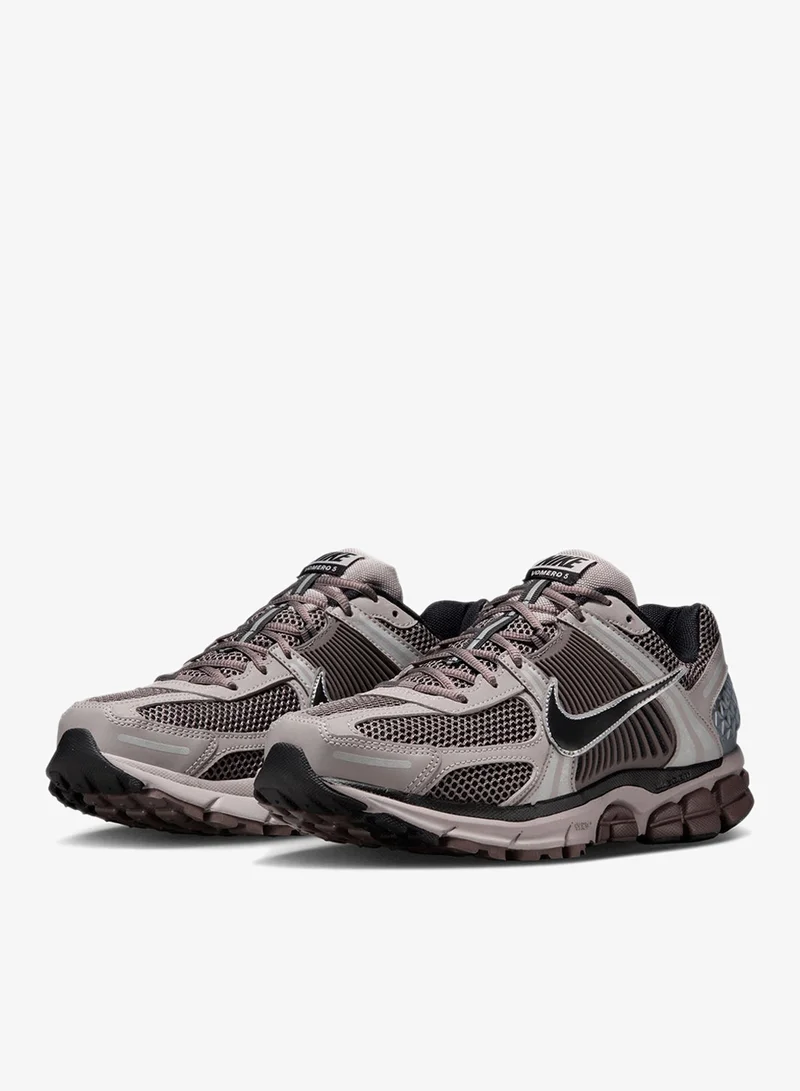 Nike Zoom Vomero 5