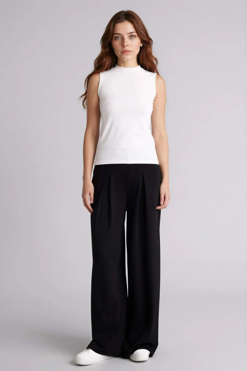 ديفاكتو Crew Neck Sleeveless Blouse