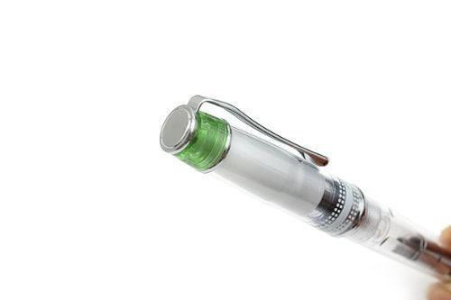 PILOT قلم حبر سائل بايلوت بيرا إيرو-أي مع رأس خطاط شفاف، جسم أخضر (FPRN-350R-TLGCM) - Image 5