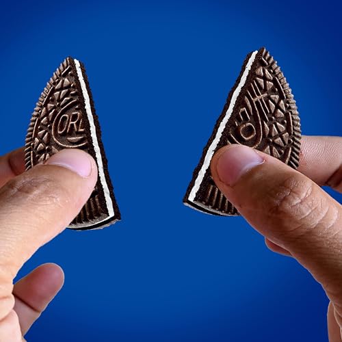 OREO Thins Chocolate Sandwich Cookies, Family Size, 11.78 oz - Image 4