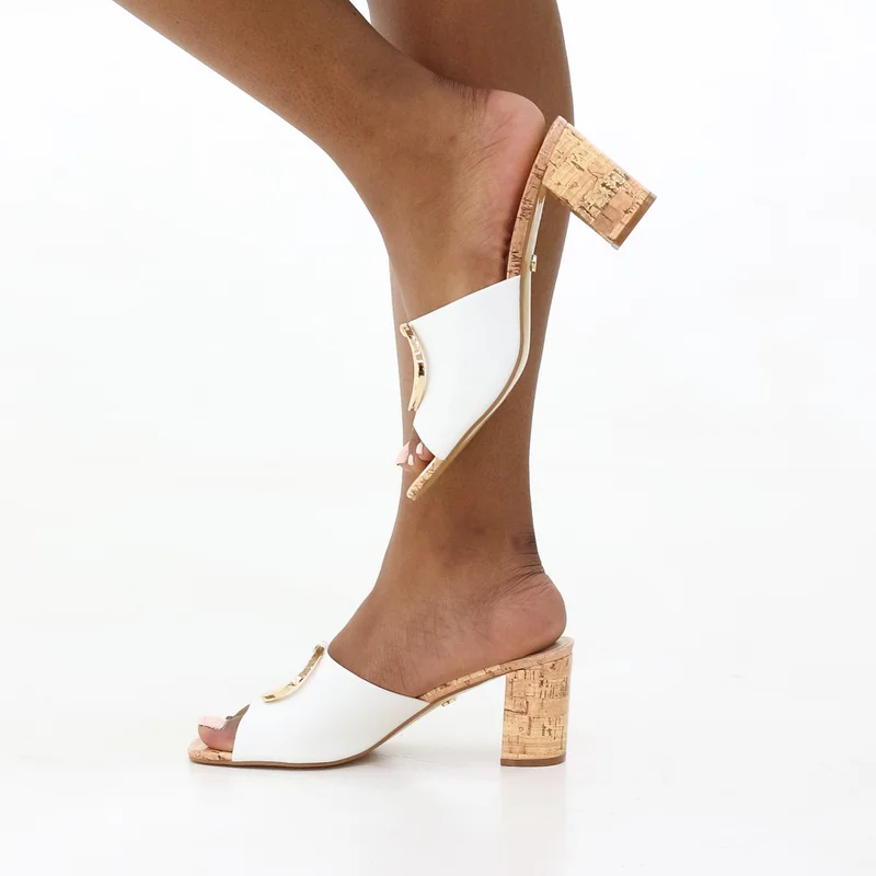 لاماراباريس شبشب بكعب ٦.٥ سم بزخرفة دائرية