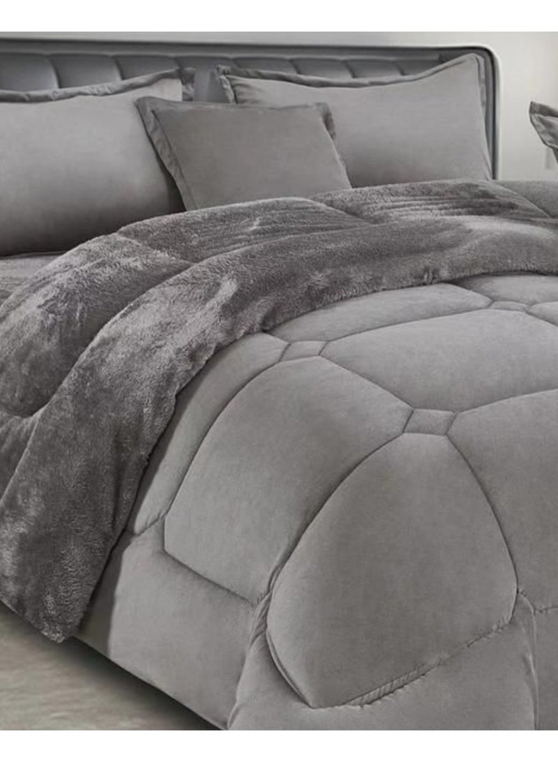 مينجلي مفرش شتوي نفرين نظام وجهين وجه مخمل وجه فرو - طقم مفارش 6 قطع ( 1 مفرش + 1 واقي مرتبة مطاط + 4 أغطية وسائد ديكورية )  مقاس المفرش 230X250 سم ومقاس واقي المرتبة 200×200+40 سم - Image 4