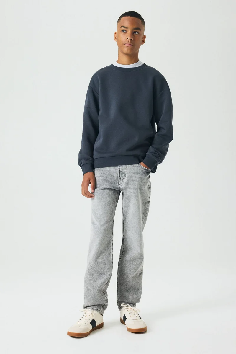 H&M Relaxed Tapered Fit Jeans