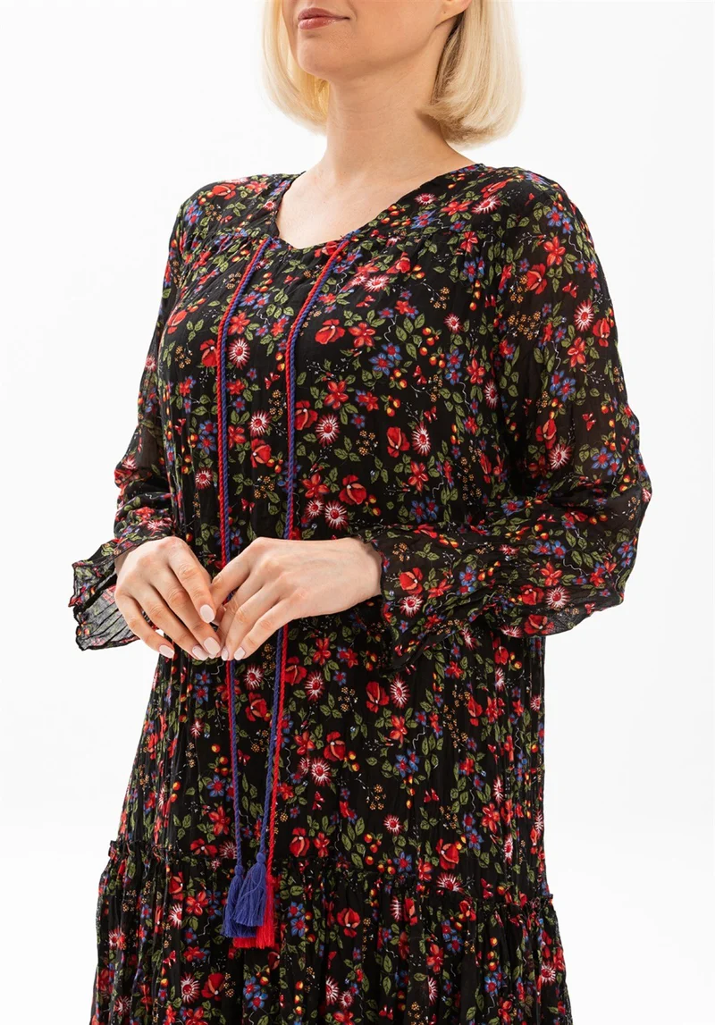 اليش شيل بيزي Floral Print Maxi Dress