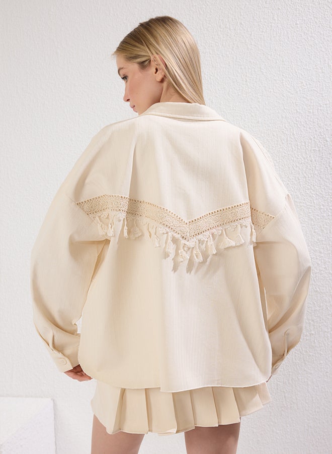 trendyol جاكيت جاباردين عادي بجيب بتفاصيل دانتيل خلفي بيج - Image 1