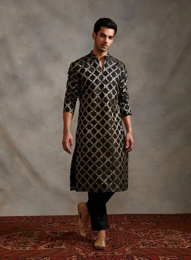 Abhishti Banarasi zari kurta Set - Metallic black