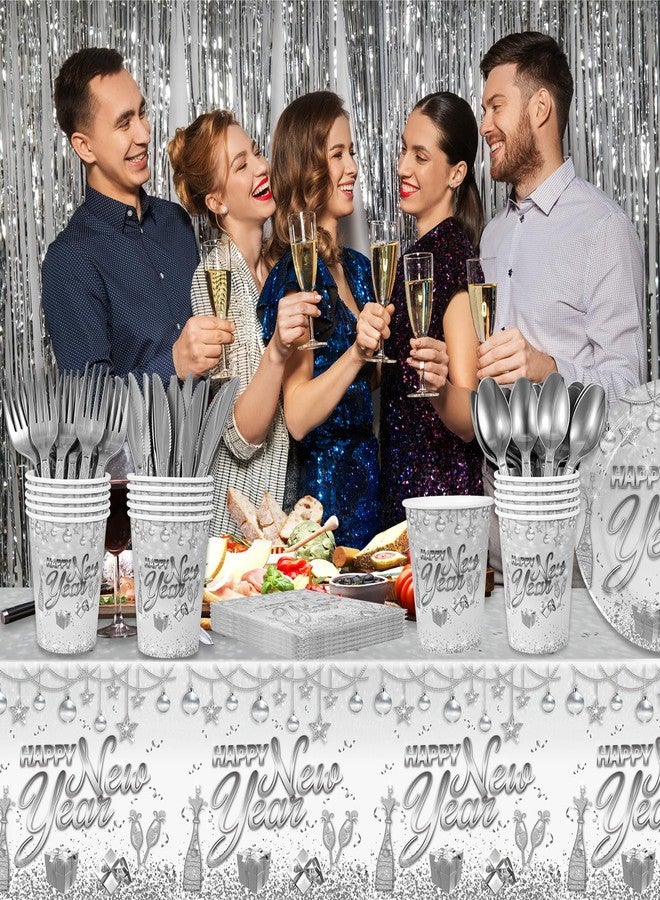 هواف طقم أدوات مائدة فضية اللون من HOWAF مكون من 97 قطعة، يكفي لـ 12 شخصًا، يشمل أطباقًا ومناديل وأكوابًا ومفارش مائدة وأدوات مائدة للاستخدام مرة واحدة، مثالي لتزيين ليلة رأس السنة 2026. - Image 5