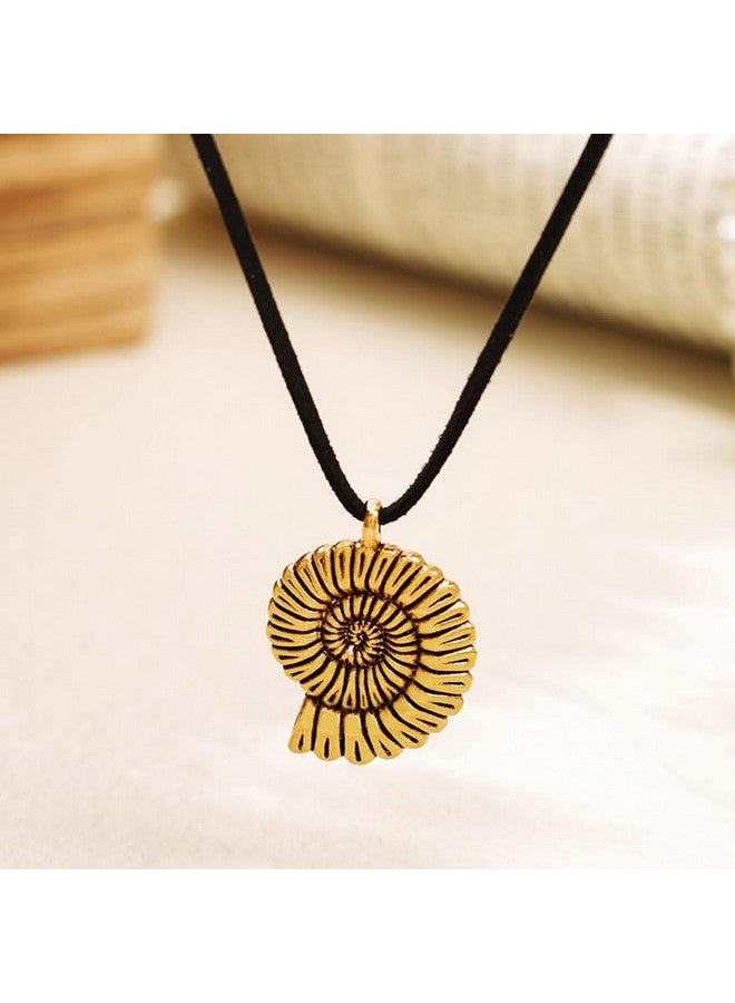 Tgirls Boho Conch Shell Necklace Chain Seashell Pendant Necklace Vintage Leather Suede Choker Necklaces For Women (Gold) - Image 3