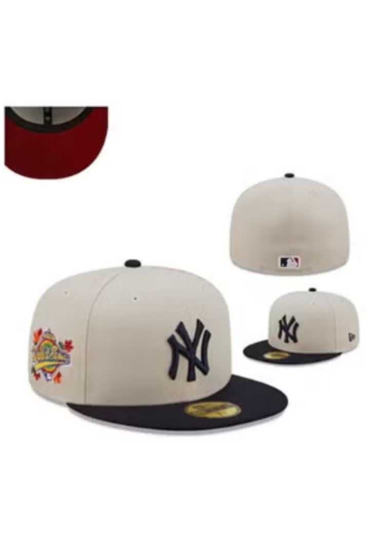 NEW ERA New York Yankees Embroidered Snapback Cap 