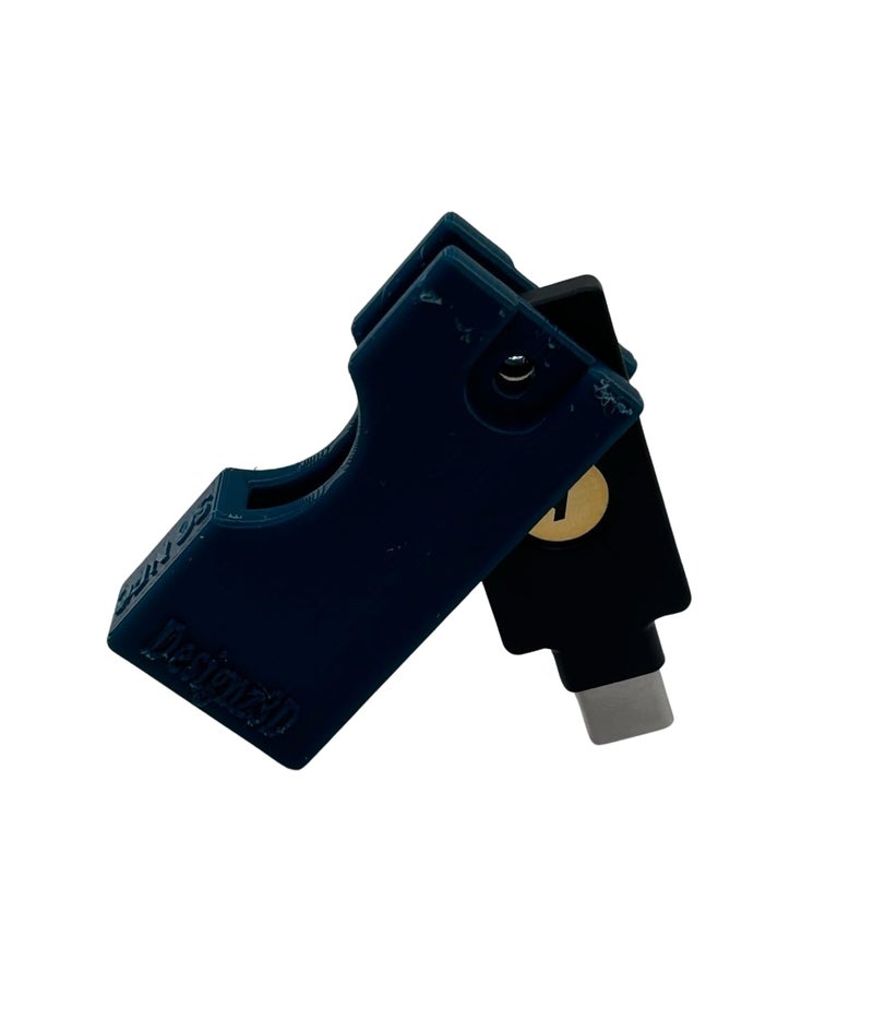 Designz3D Designz3D Yubikey Protector Flip Case Keychain Holder (Dark Green, 5C NFC) - Image 1