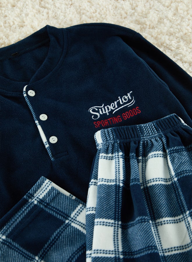 trendyol Navy Blue Plaid Polar Soft Texture Knitted Pajama Set TMNAW25PT00057 - Image 2