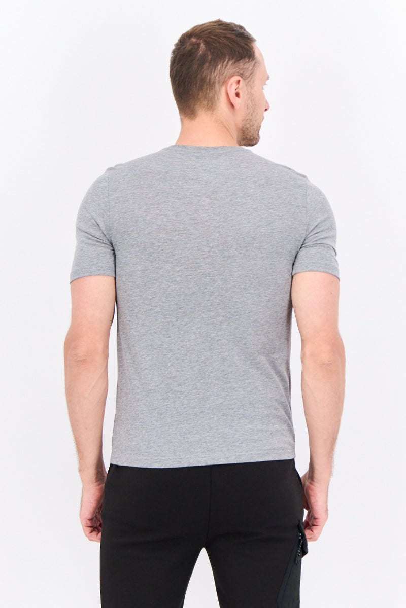 SKECHERS Men Sportswear Fit Short Sleeves Camo Training T-Shirt, Light Grey - Image 3