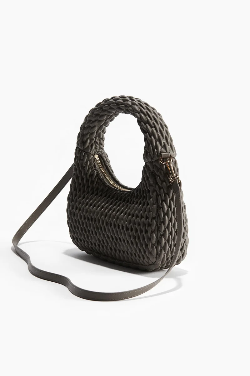 اتش اند ام حقيبة كروس بودي مُبطنة