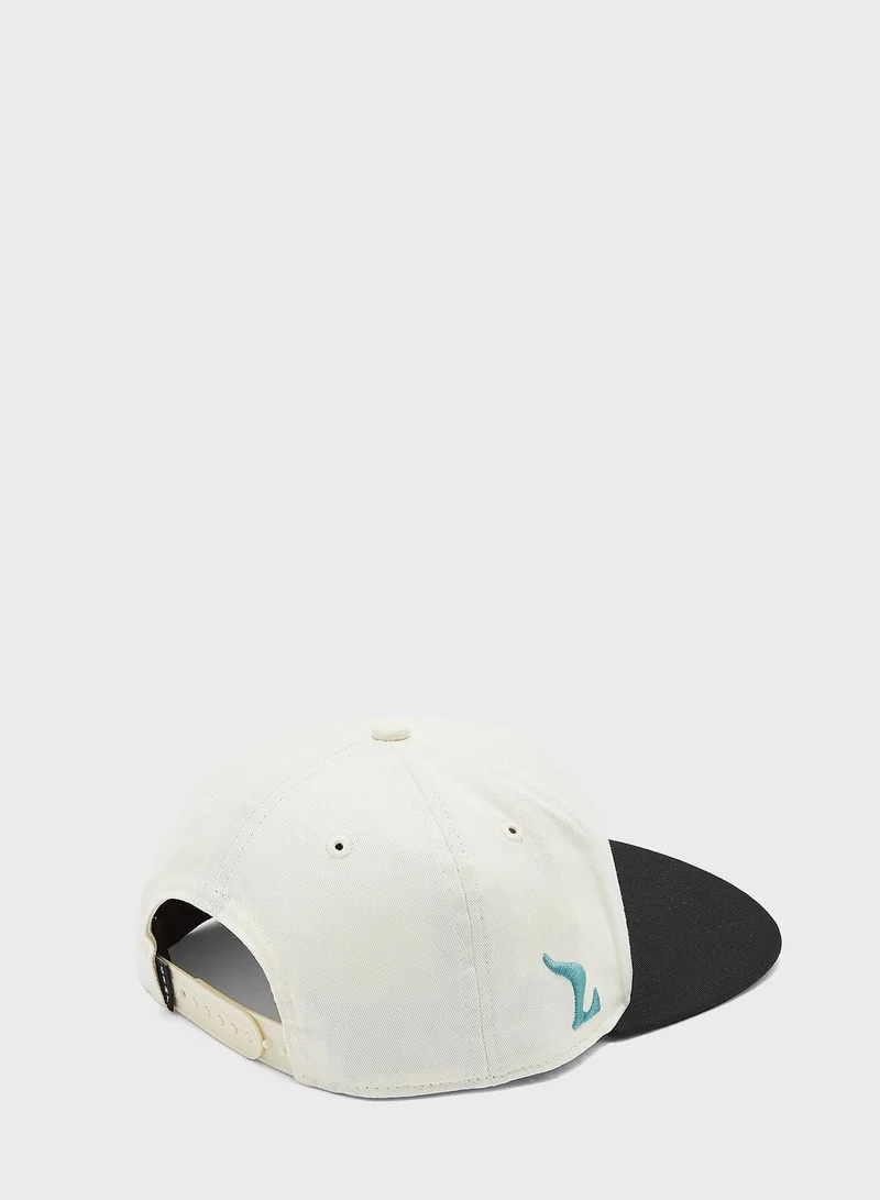 Grimey Snow Fox Bicolor Snapback Cap