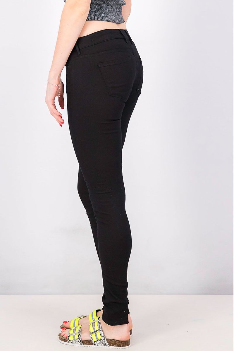 GUESS Women Skinny Fit Solid Stretchable Jegging, Black  - Image 4