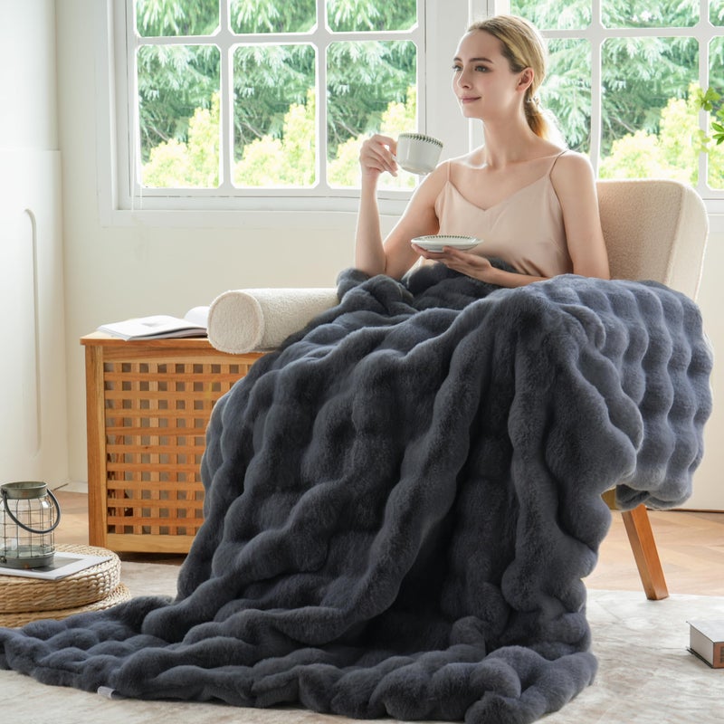 BENVWE Faux Fur Throw Blanket Fleece Bubble Blanket  Soft Cozy and Thick Blanket Plush Fluffy Blanket for Couch Chair Bed 51x63 Inches Graphite Gray - Image 2
