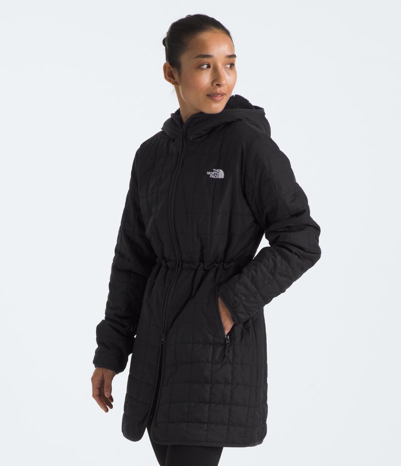 THE NORTH FACE Women's Junction Insulated Parka | Winter Jacket Packed with Insulation, Water Repellent Finish & Secure Zip Hand Pockets, TNF Black, Small - Image 2