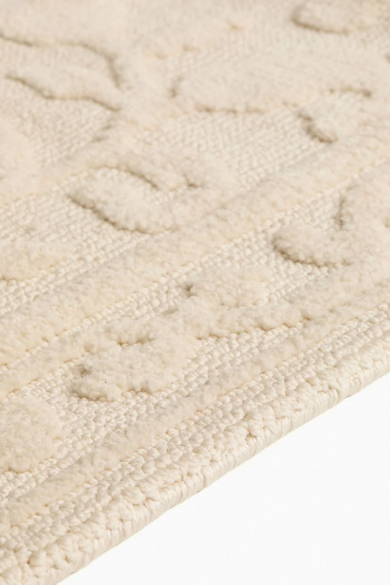 H&M Patterned rug