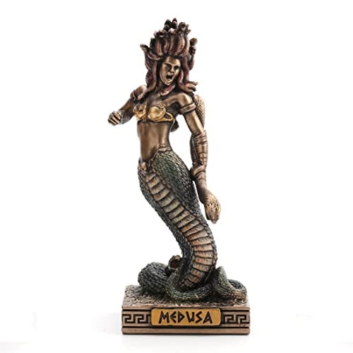 Veronese Design Medusa The Gorgon Resin Hand Painted Miniature Figurine - Image 3
