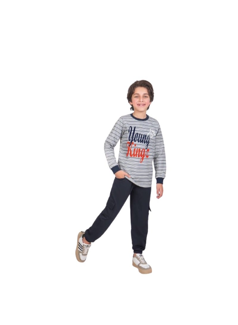 بيجامه ولادى تيشرت  رصاصى وبنطلون كحلي ) - Image 2