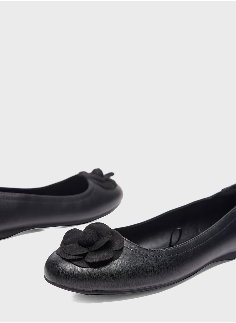 Celeste - Bow Detail Ballerina - Image 1