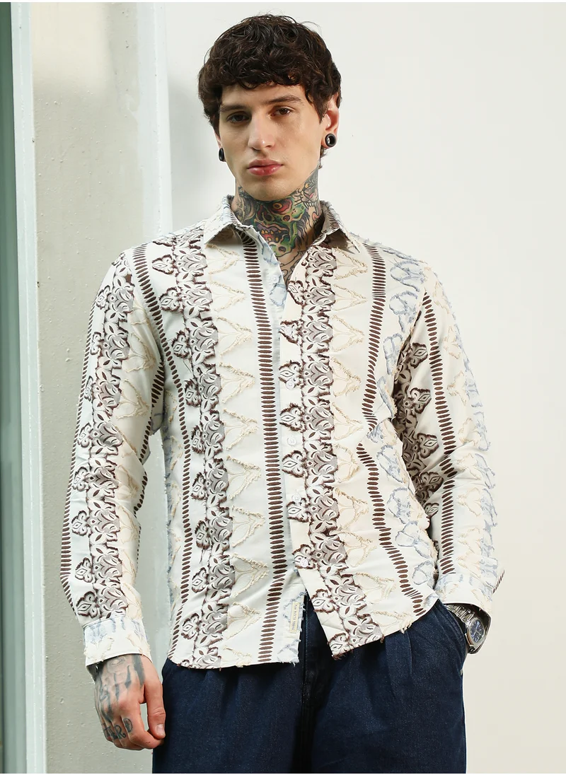 كامبوس سوترا Men's Off White Self Design Cotton-Poly Blend Full Sleeve Shirt