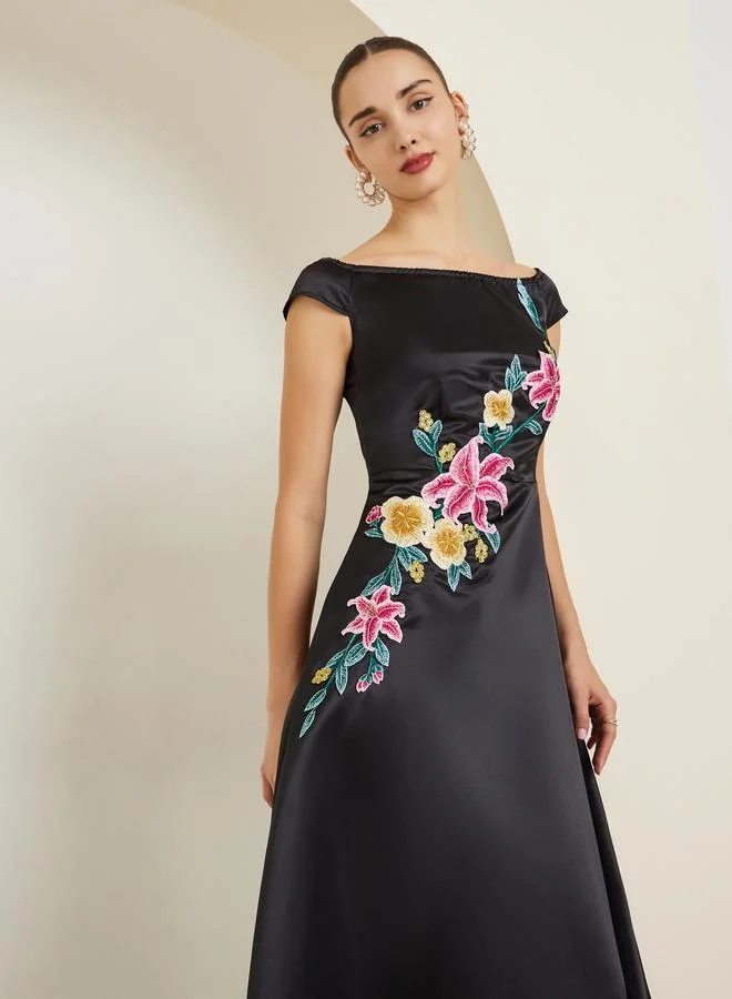 Styli Back Off Shoulder Embroidered Applique Maxi Dress