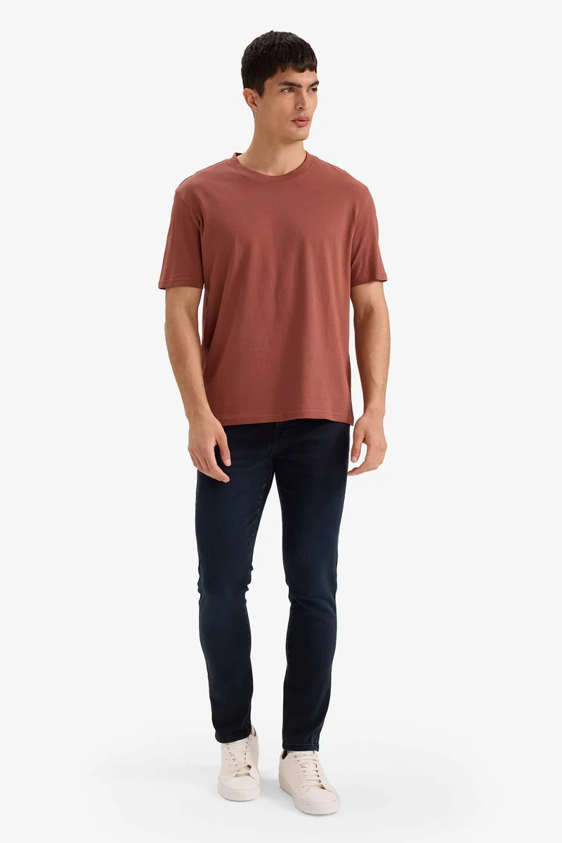 ديفاكتو Cotton Basic T-Shirt
